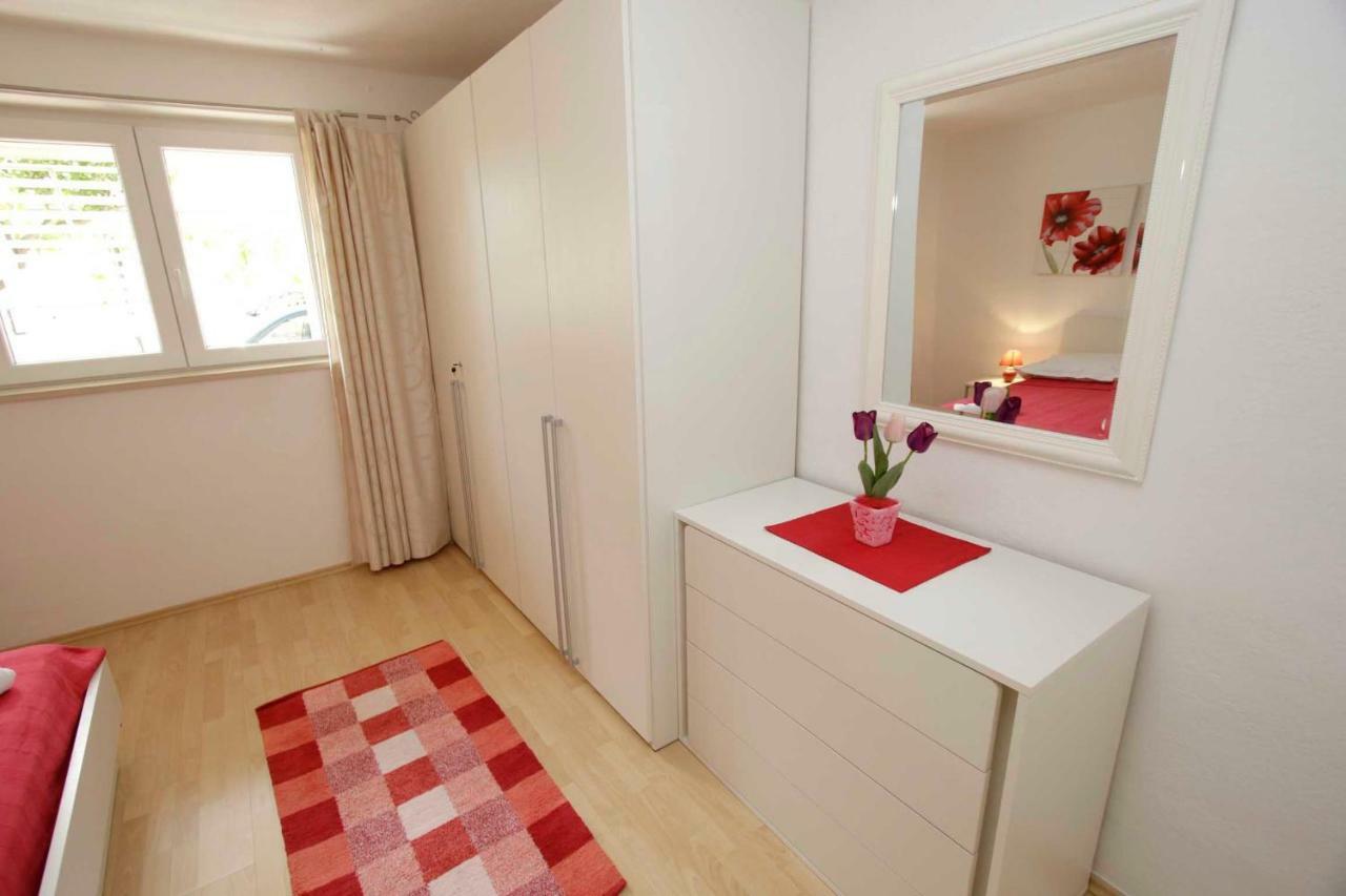 Apartmani Ivona & Ivo マカルスカ エクステリア 写真
