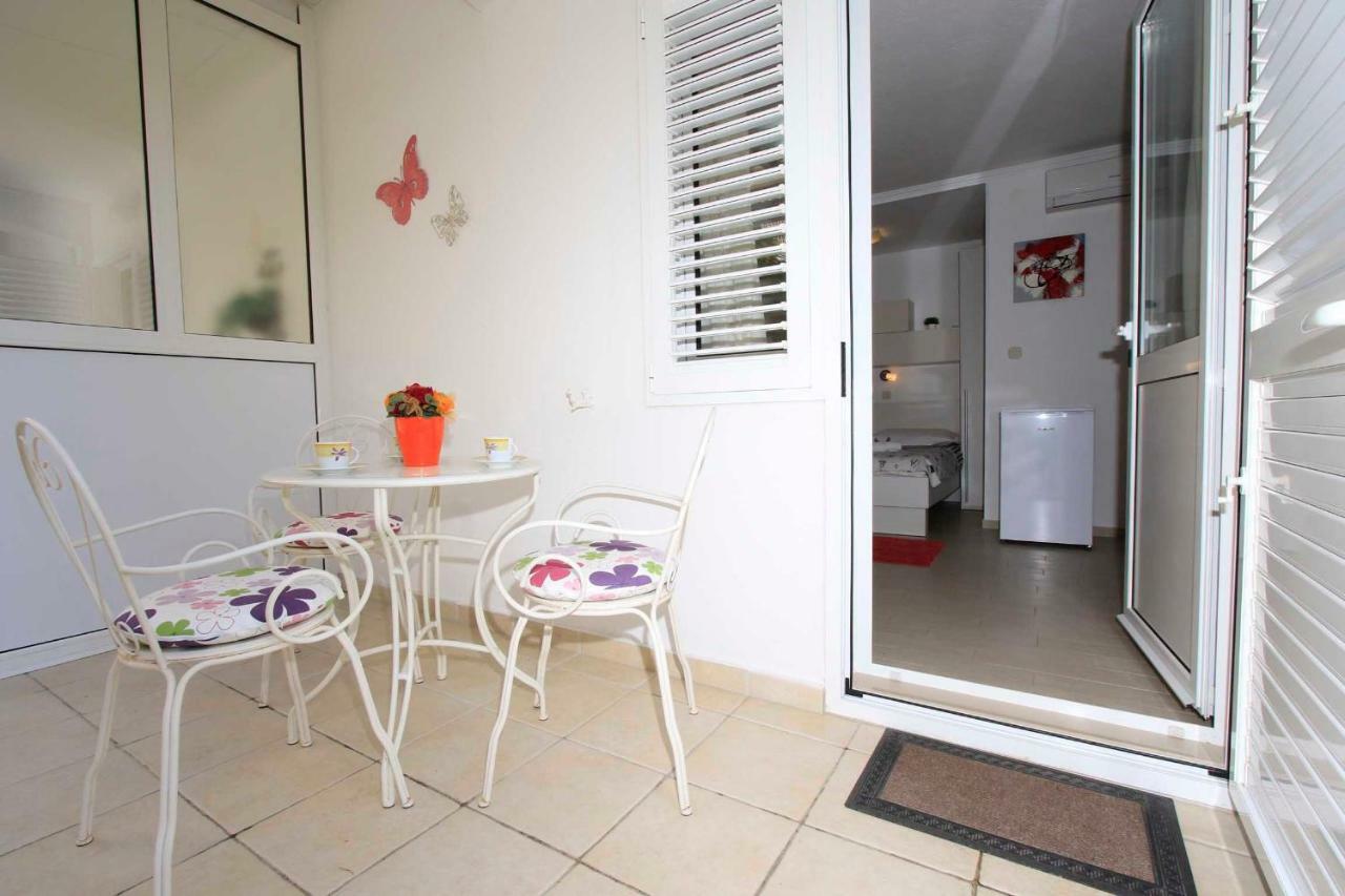Apartmani Ivona & Ivo マカルスカ エクステリア 写真